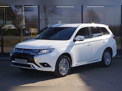 Mitsubishi Outlander - 2.4 PHEV Pure+, Leder-Alcantara, Adap. Cruise Control, Climate Control