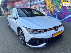 Volkswagen Golf - 2.0 TSI GTI clubsport vol optie's btw auto panoramadak automaat leer airco in stoelen kano