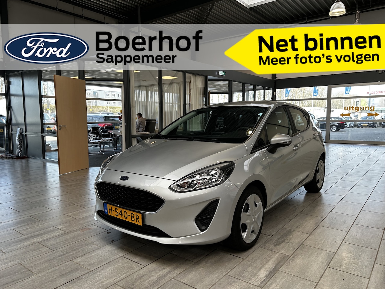 Ford Fiesta - 1.1 70pk Trend | Dealer onderhouden | Cruise | Airco | All Season banden | - AutoWereld.nl