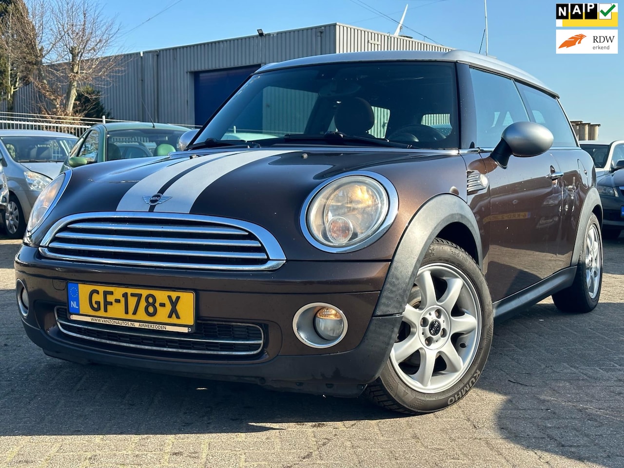 MINI Clubman - Mini 1.6 Cooper | Nieuwe ketting - AutoWereld.nl