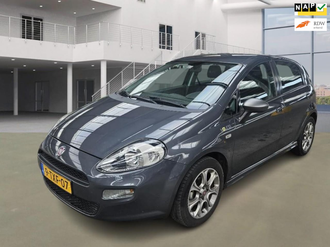 Fiat Punto Evo - 0.9 TwinAir Young 0.9 TwinAir Young - AutoWereld.nl