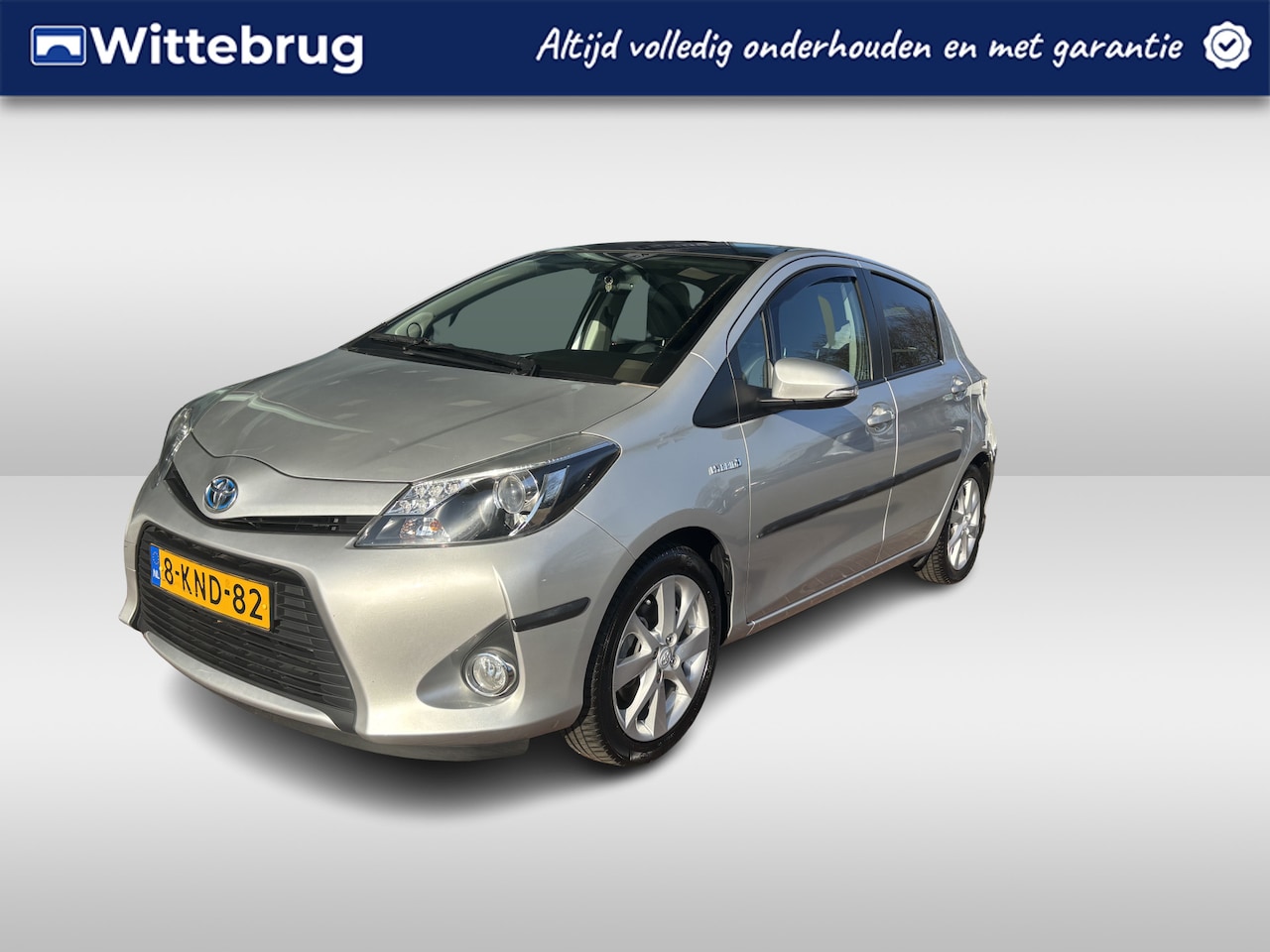 Toyota Yaris - 1.5 Full Hybrid Dynamic / Panorama dak / Achteruitrijcamera / Navigatie / Lmv - AutoWereld.nl