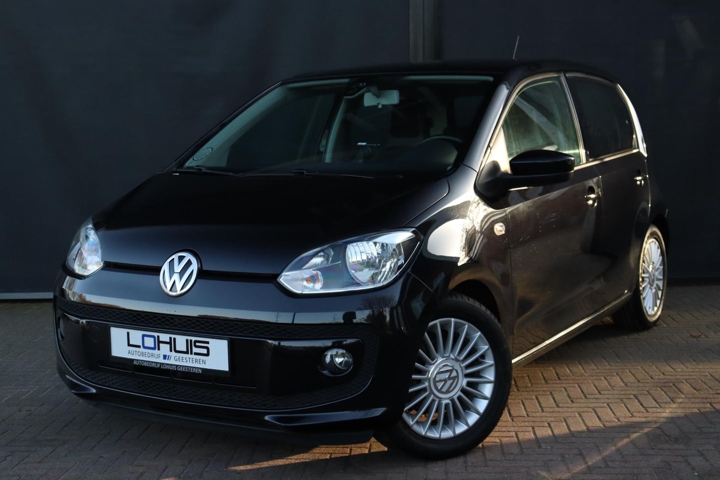 Volkswagen Up! - 1.0 Style UP! BT-audio | CRUISE | PARKEERSENSOREN - AutoWereld.nl