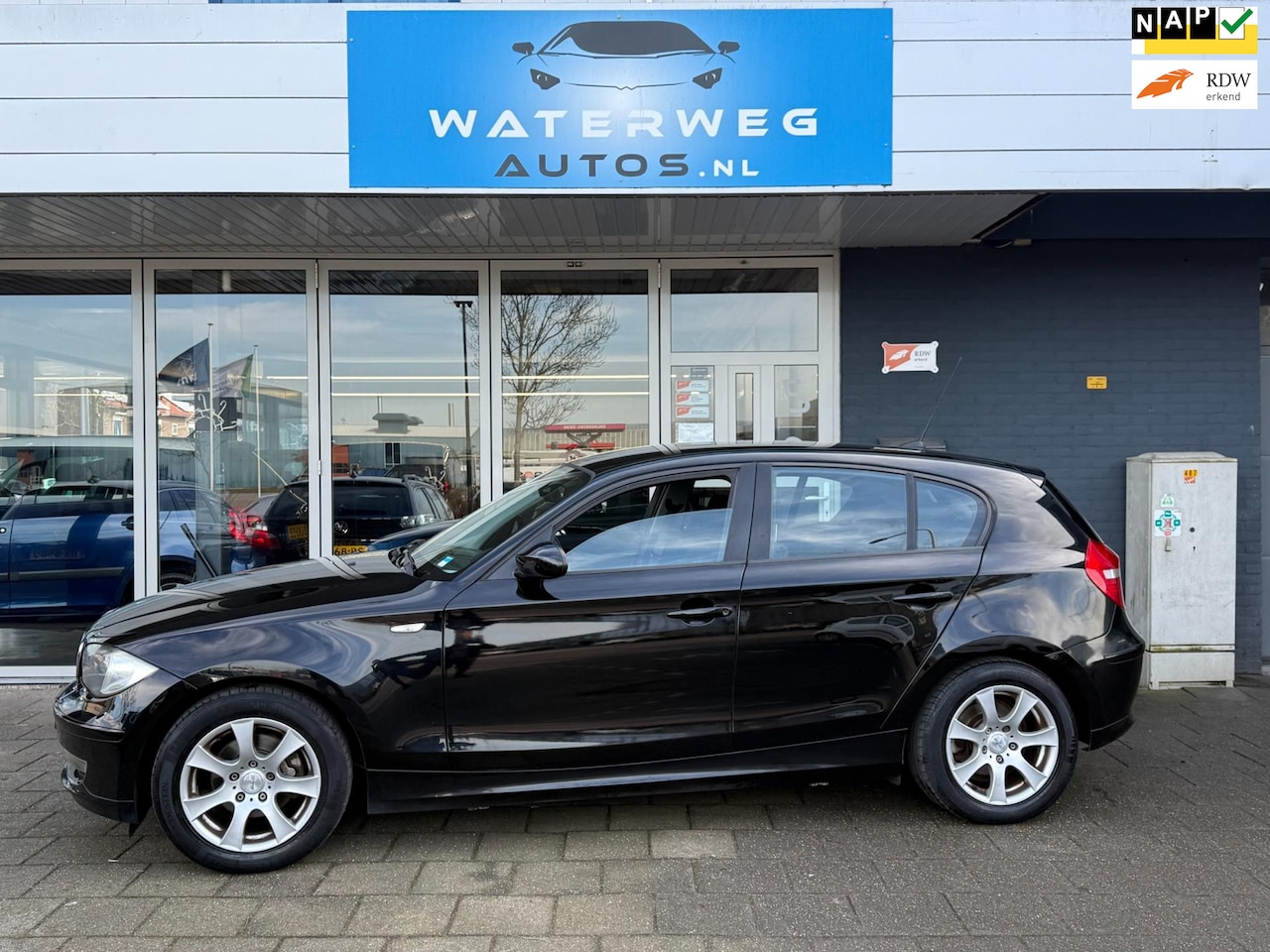 BMW 1-serie - 116i Executive Clima/elektrisch pakket/TOP onderhouden - AutoWereld.nl