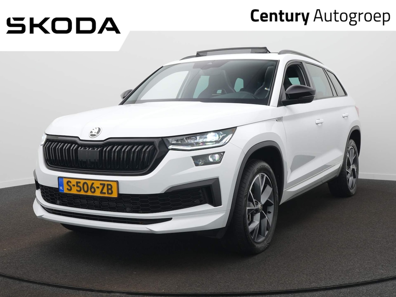 Skoda Kodiaq - 1.5 TSI Sportline Business 7p. DSG | Panodak | Elek. Trekhaak 1800kg  | Camera | Elek. Sto - AutoWereld.nl