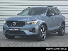 Volvo XC40 - B4 Plus Dark | Adaptive Cruise | BLIS | 360 camera | Trekhaak | Standkachel | Donker Glas