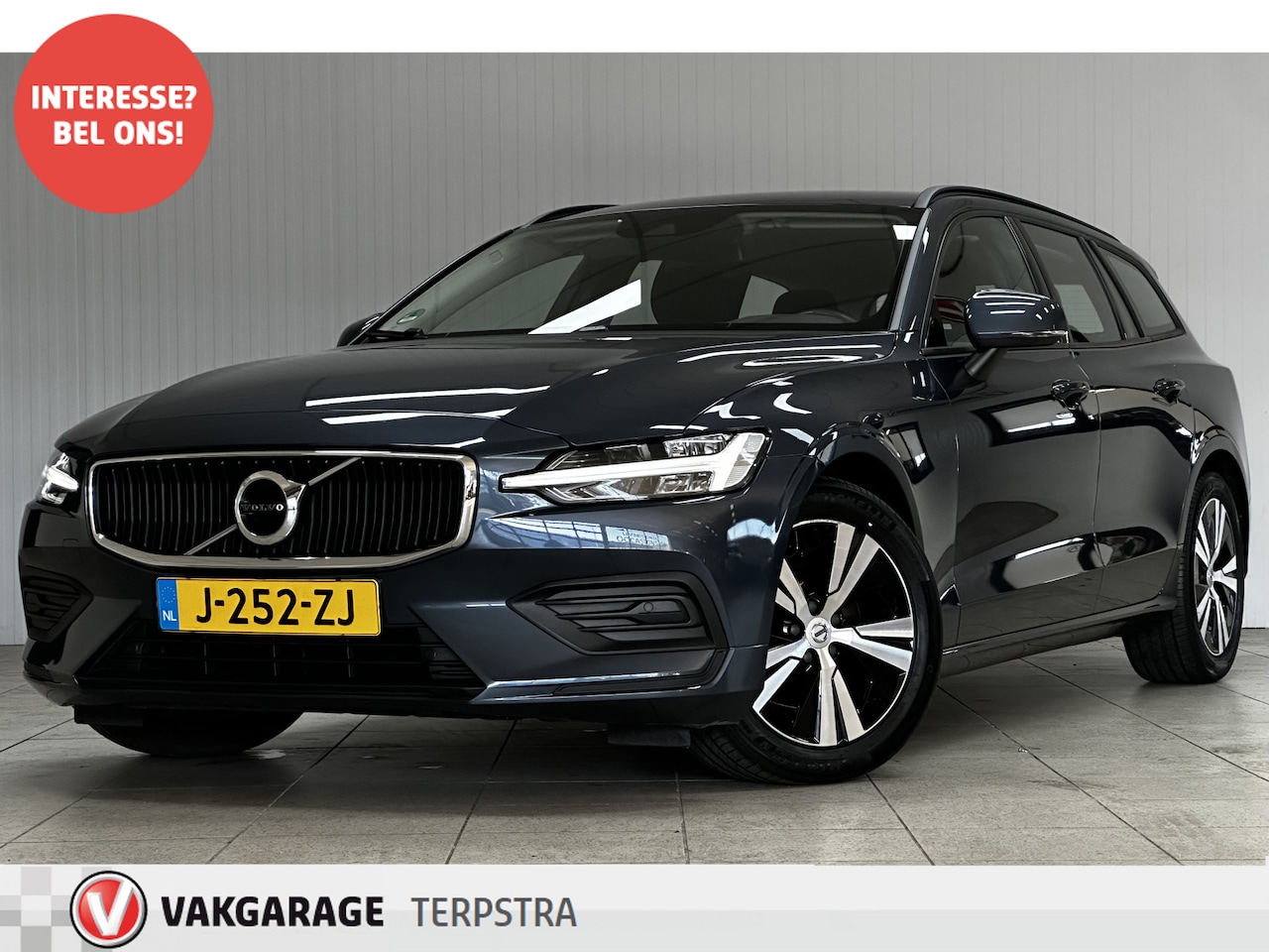 Volvo V60 - 2.0 B3 Momentum Advantage/ Trekhaak/ Virtual Cockpit/ 17'' LMV/ Apple + Android/ DAB+/ Lan - AutoWereld.nl