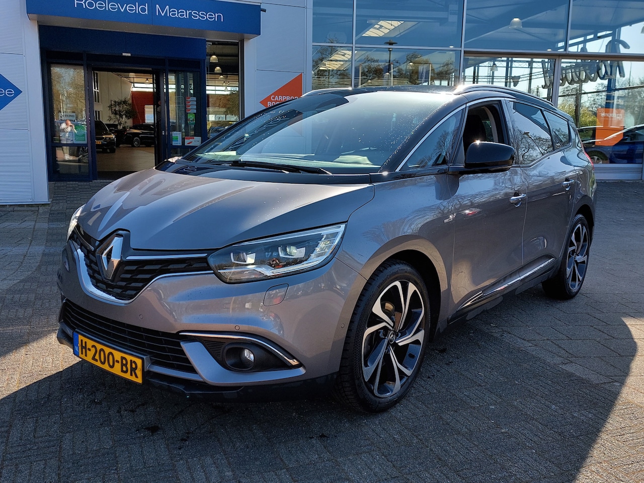 Renault Grand Scénic - 1.3 TCe 140pk Automaat Bose | Navi | Clima | Cruise | Dodehoek+Rijstrooksensor | Keyless E - AutoWereld.nl