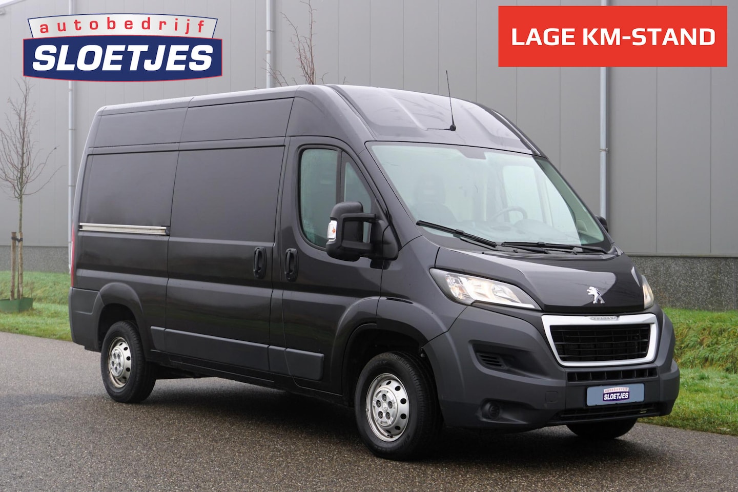 Peugeot Boxer - 335 2.0 BlueHDI L2H2 Premium 131 pk |EURO6 |3500 KG |Metallic |Trekhaak |BPM vrij |Mooie c - AutoWereld.nl