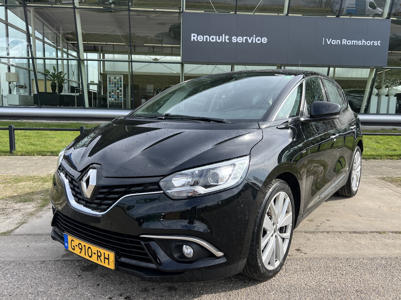 Renault Scénic - 1.7 Blue dCi Limited / Trekhaak / Dealer onderhouden / Cruise / Climate / Applecarplay - A - AutoWereld.nl