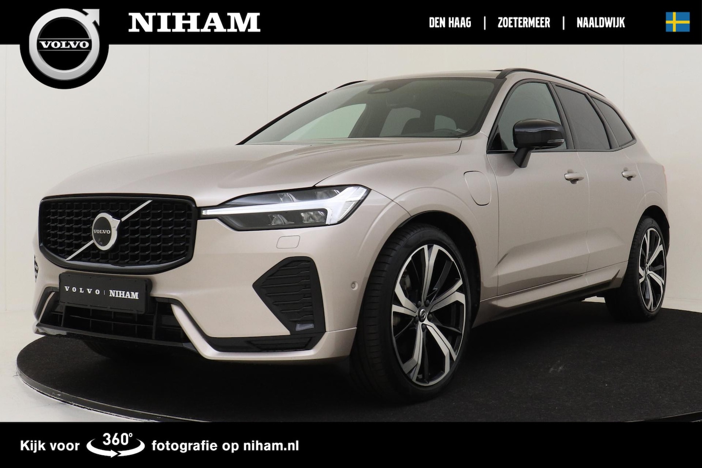 Volvo XC60 - T8 RECHARGE AWD ULTIMATE DARK -PANO.DAK|360°CAM|21"|LUCHTVERING|TREKHAAK|HARMAN/KARDON - AutoWereld.nl