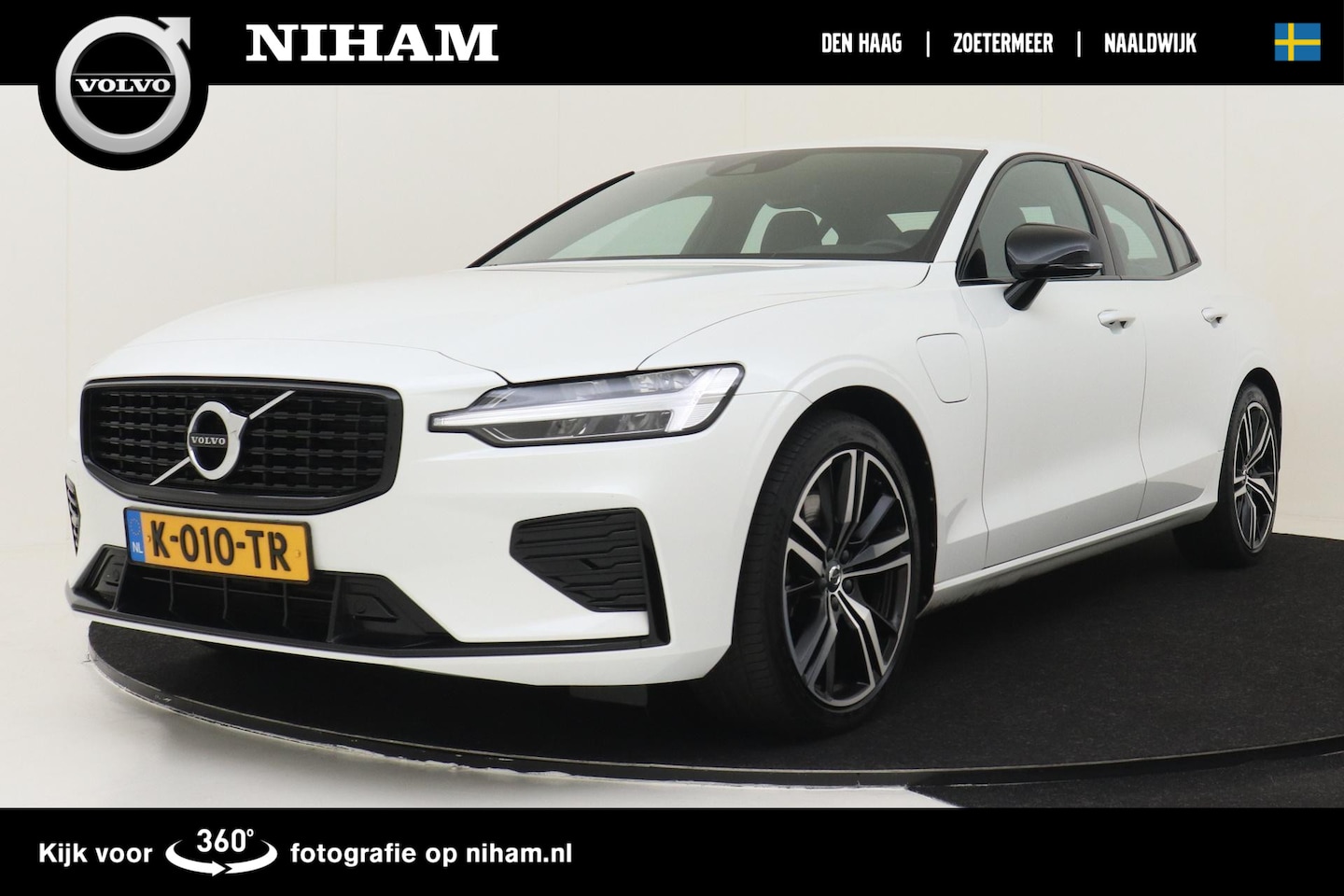 Volvo S60 - RECHARGE T6 AWD R-DESIGN -HK-AUDIO|CLIMATE|CAMERA|ADAP.CRUISE|BLIS - AutoWereld.nl