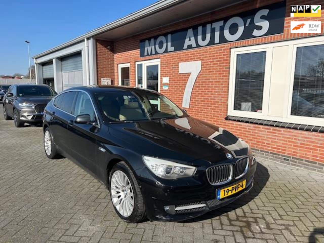 BMW 5-serie Gran Turismo - 535i Executive 535i Executive , APK 02-2026 - AutoWereld.nl