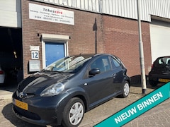 Toyota Aygo - 1.0-12V Access JAAR APK & AIRCO