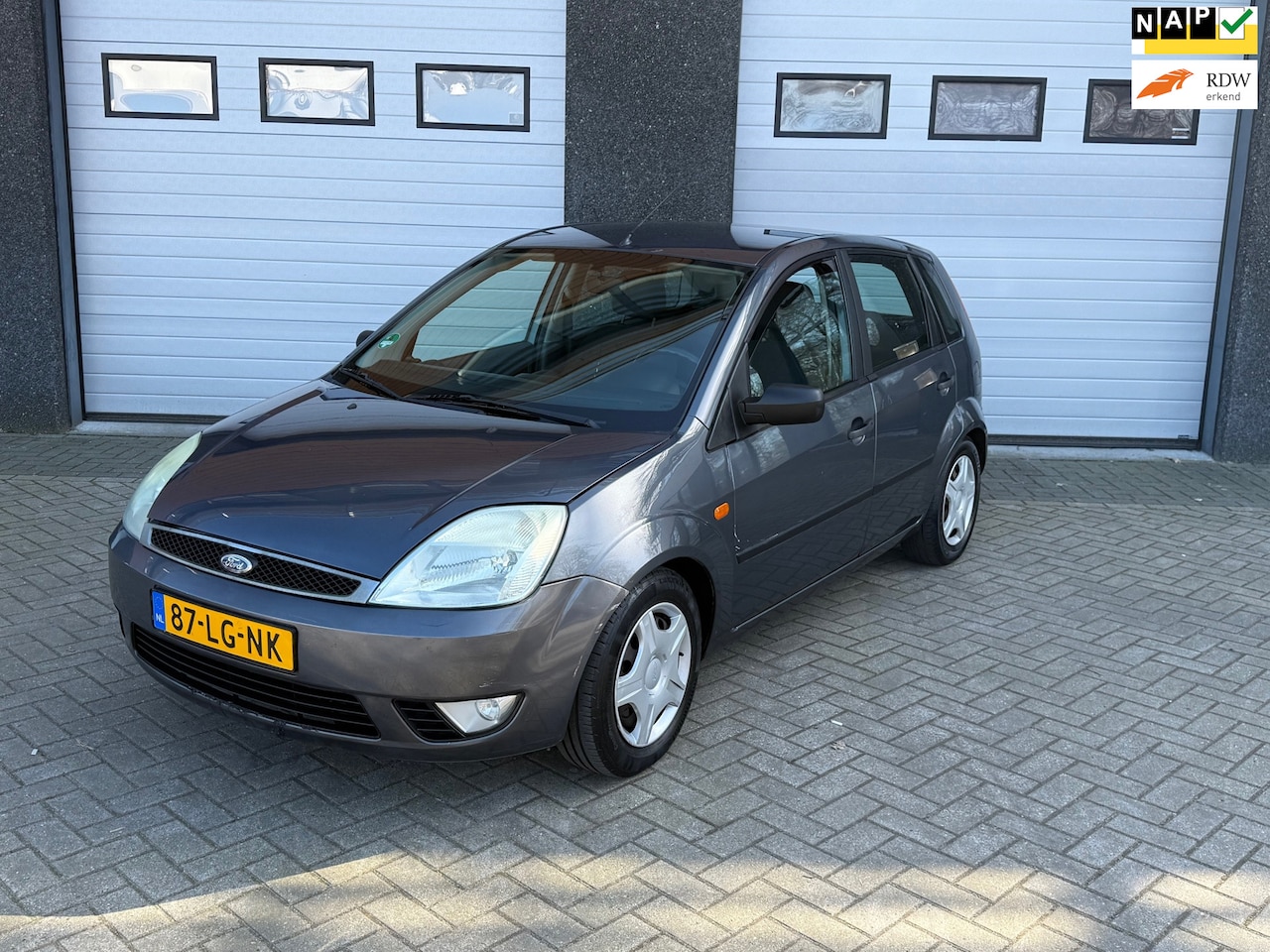 Ford Fiesta - 1.6-16V Trend NWE APK/AIRCO/ELEKTR RAMEN - AutoWereld.nl