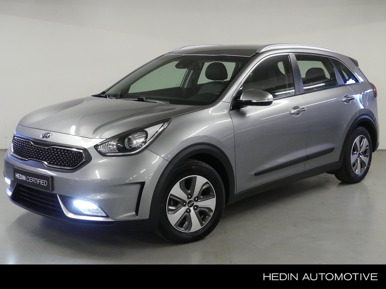 Kia Niro - 1.6 GDi Hybrid DynamicLine | Navigatie & Multimedia | Camera | Parkeersensoren | Climate C - AutoWereld.nl