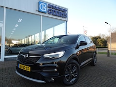 Opel Grandland X - 1.2 TURBO Innovation Camera/Black pack/PDC/Clima