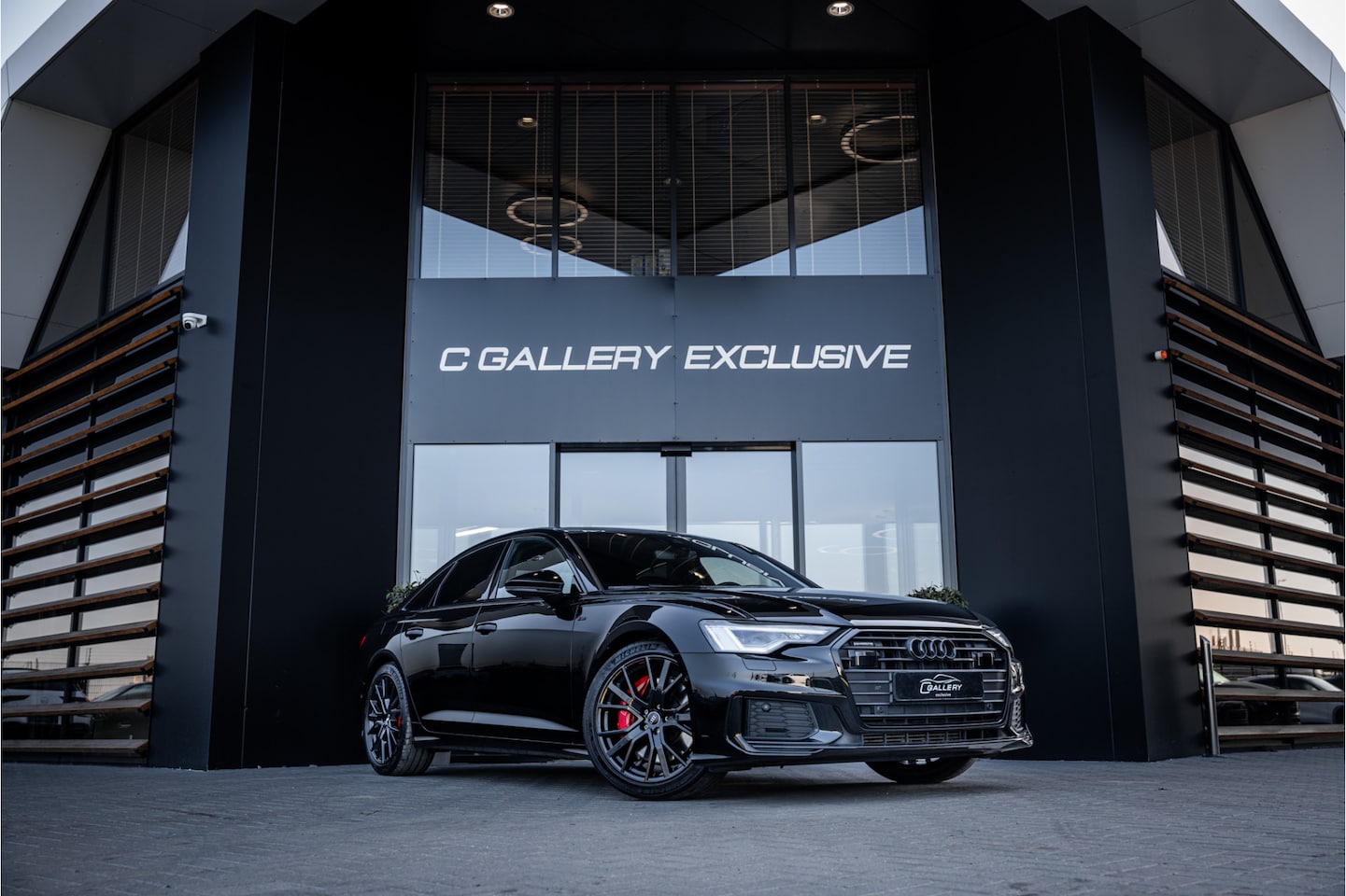 Audi A6 Limousine - 50 TFSI e quattro S edition - Panorama | B&O | Memory | ACC - AutoWereld.nl