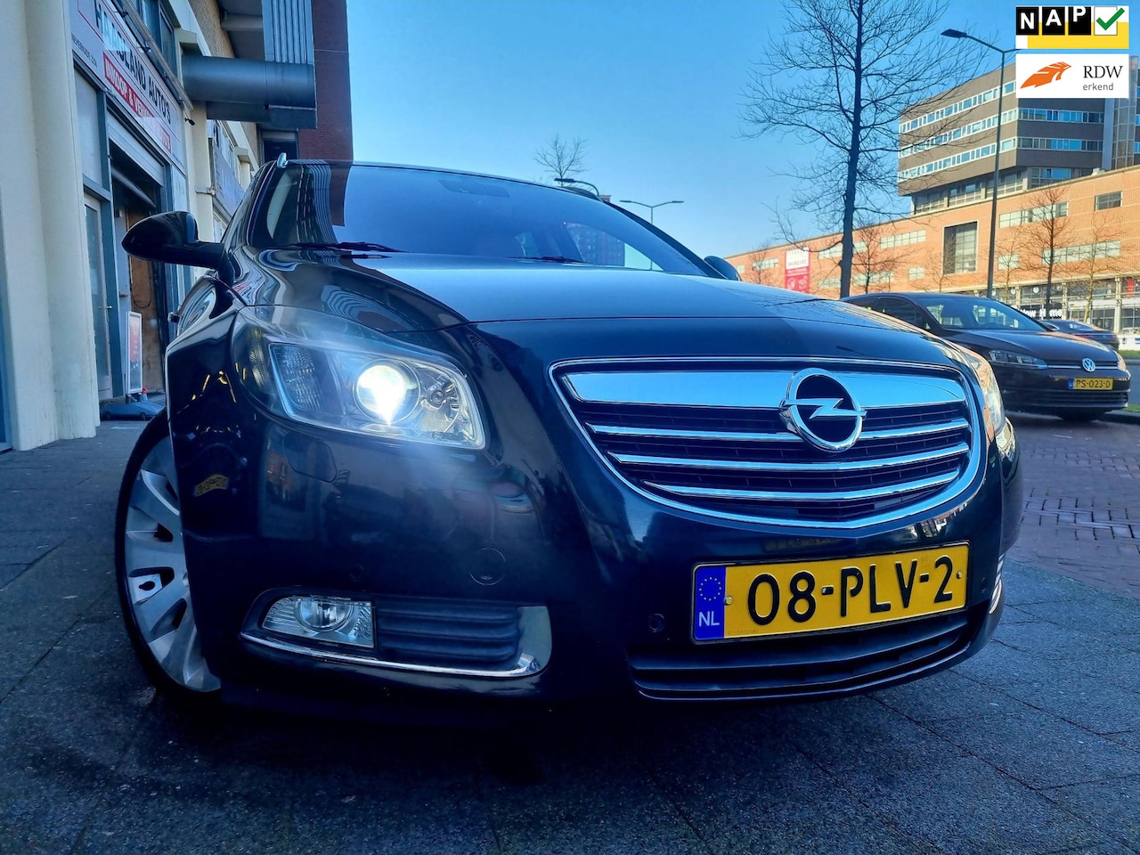 Opel Insignia Sports Tourer - 1.6 T Cosmo Leer Navi ElecPak Goed Onderhouden - AutoWereld.nl