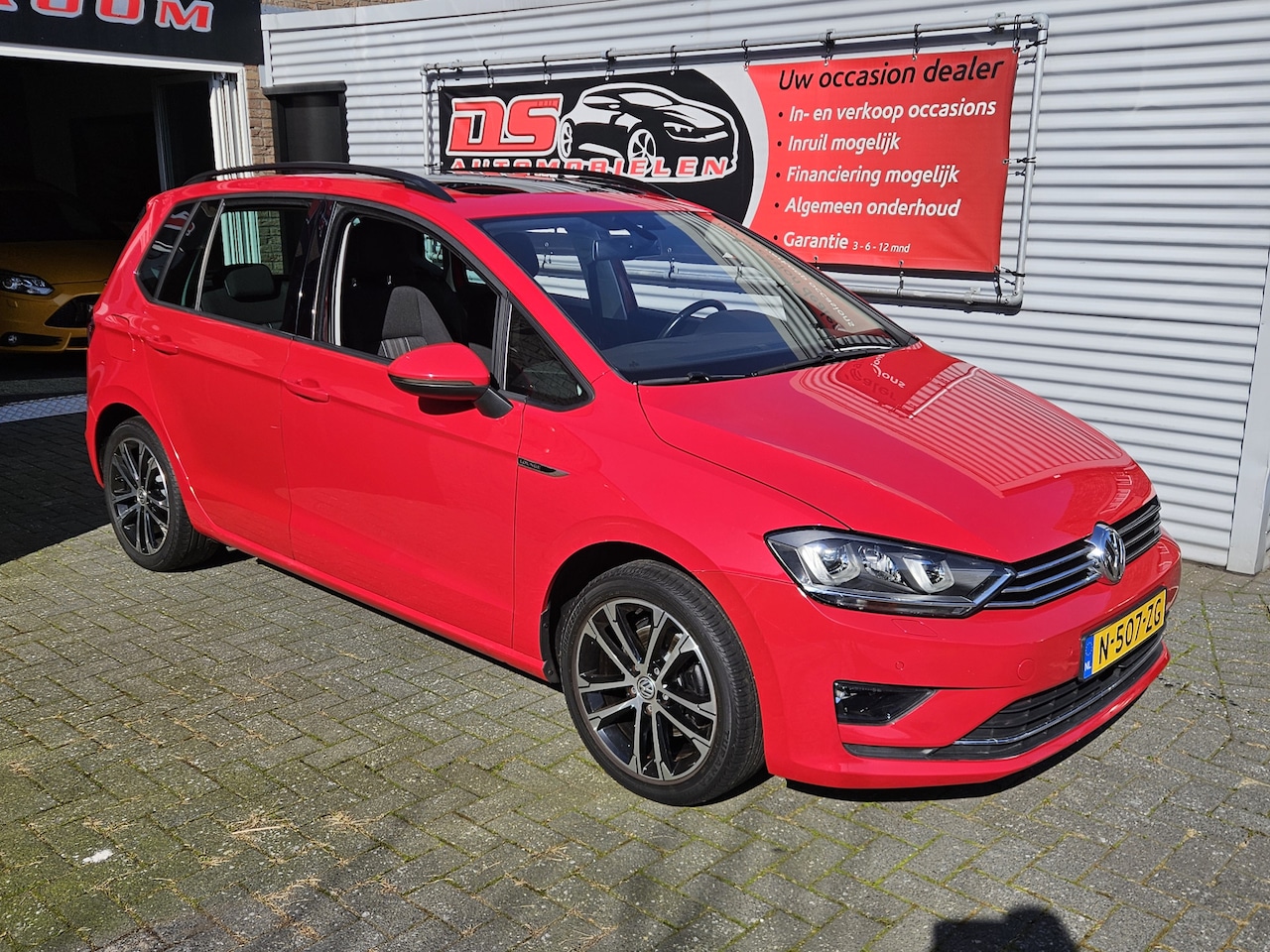 Volkswagen Golf Sportsvan - 1.4 TSI Highline lounce AUTOMAAT ***AUTOMAAT- PANORAMADAK-AIRCO-ELECTR.RAMEN-SP.WIELEN-CV - AutoWereld.nl