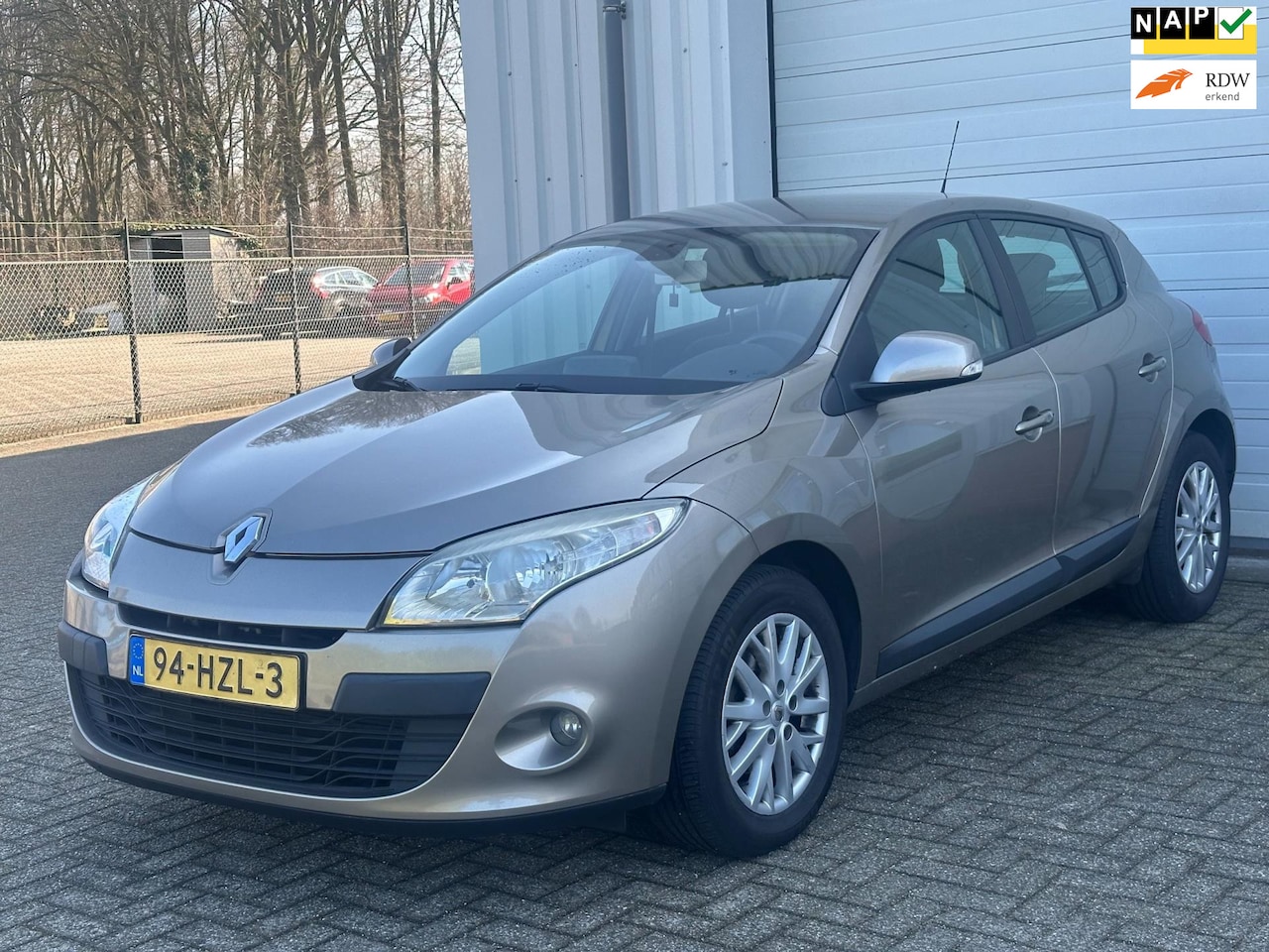 Renault Mégane - 1.6 Hatchbak 5-Deurs, Airco, Navi, Alu Velgen, Cruise ! - AutoWereld.nl