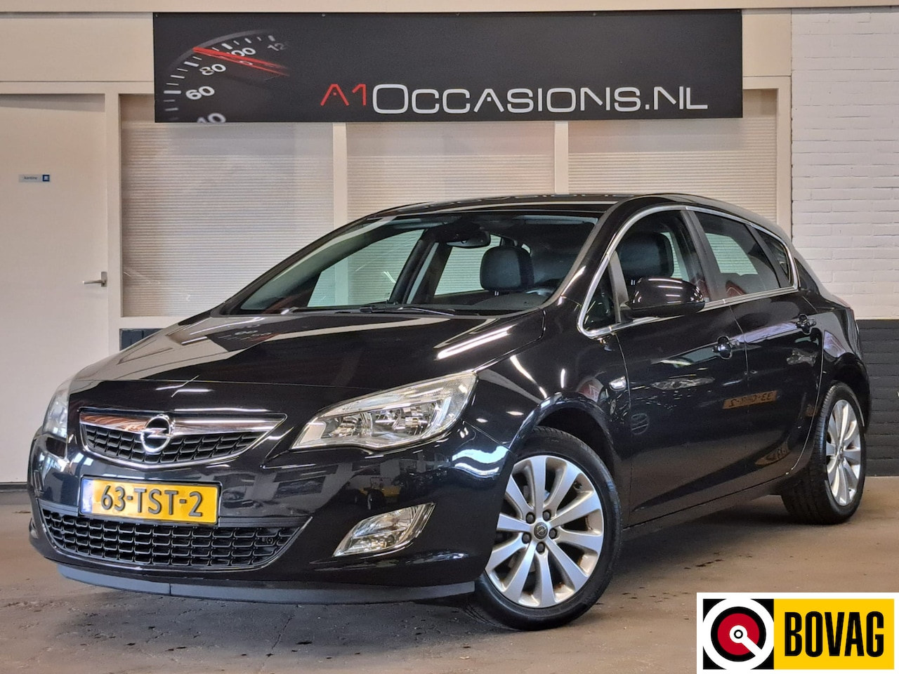 Opel Astra - 1.4 Cosmo + NAVI ! - AutoWereld.nl