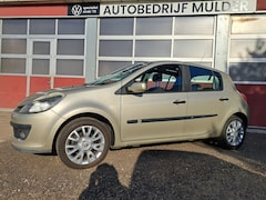 Renault Clio - 1.6 16V 111 Pk Dynamique 5 drs. Ecc Lmv Panodak