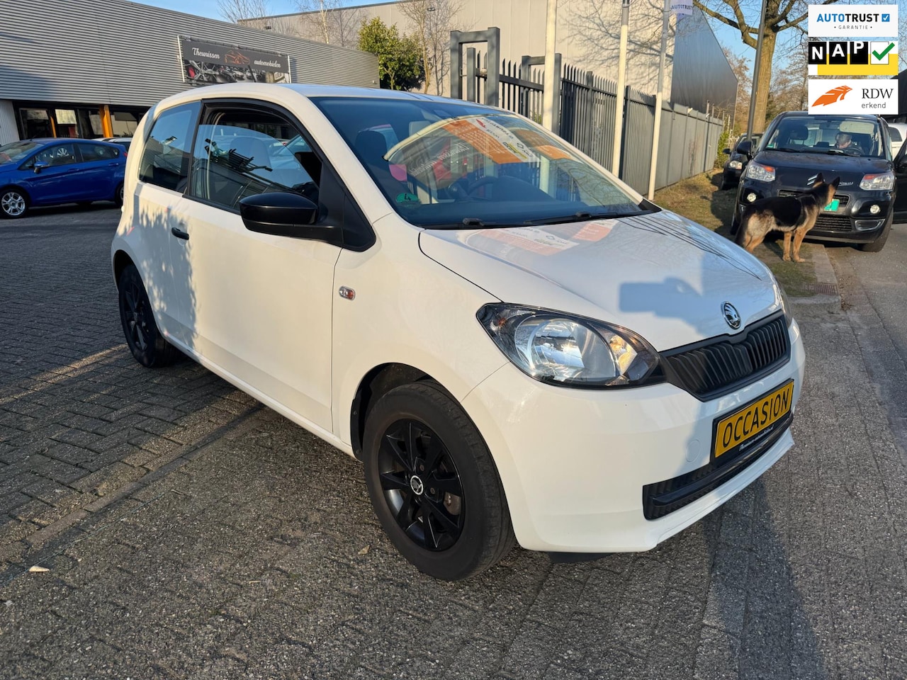 Skoda Citigo - 1.0 Greentech Ambition 44 kw, elec pakket, navi, airco, getint glas, alu wielen, centrale - AutoWereld.nl