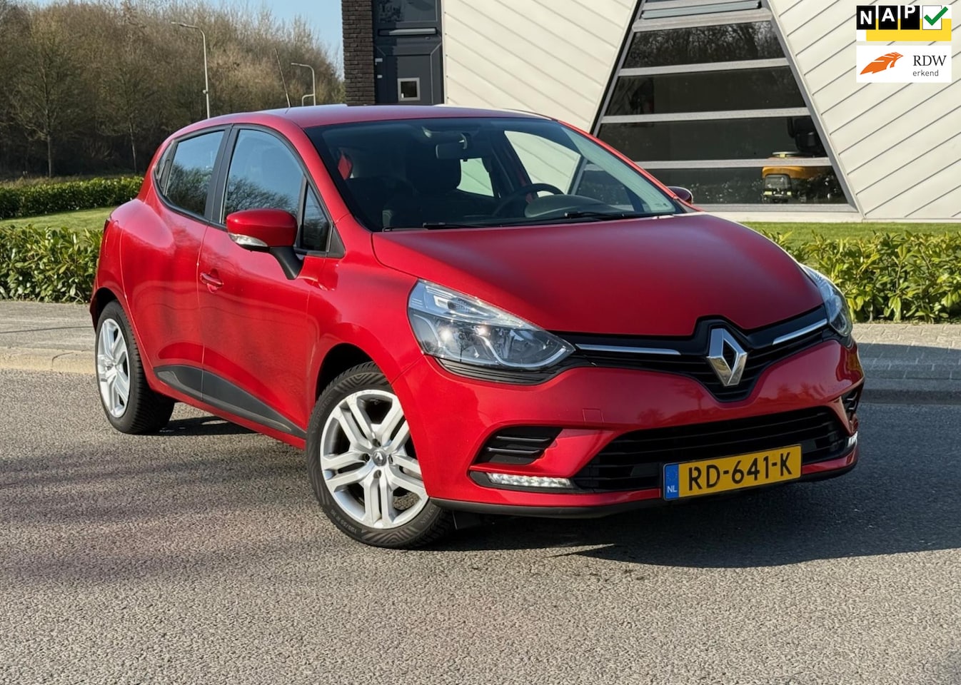 Renault Clio - 0.9 TCe Zen| Airco | Navi | Cruise | - AutoWereld.nl