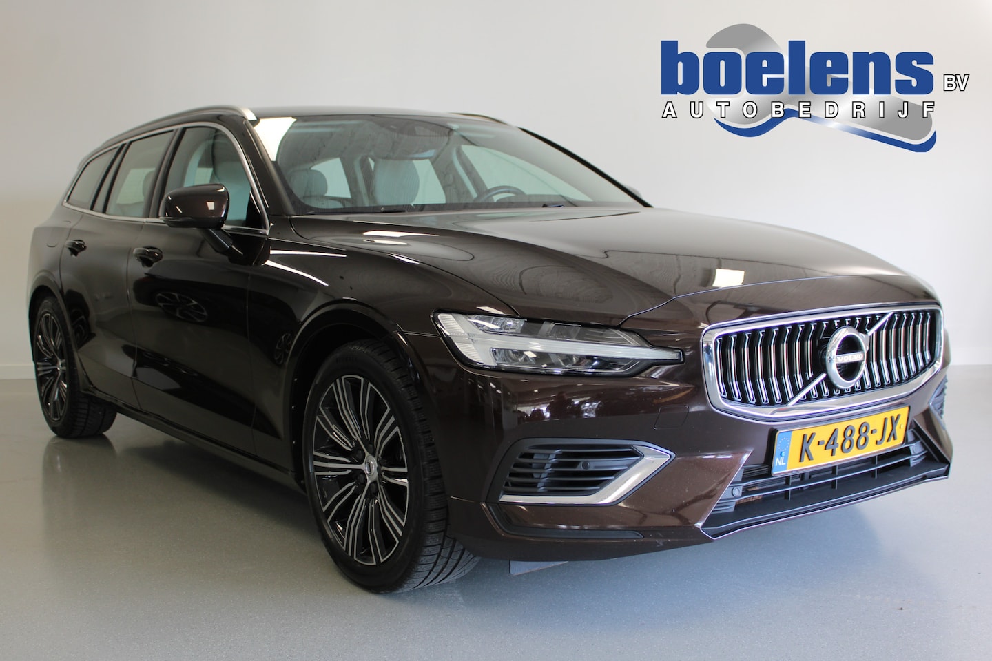 Volvo V60 - 2.0 T6 Recharge AWD R-Design | BLIS | STOEL+STUUR-VERW | 18'LMV | ACC | E-KLEP | CAM | NAV - AutoWereld.nl