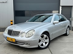 Mercedes-Benz E-klasse - 240 Avantgarde V6 AUT / CLIMA / CRUISE