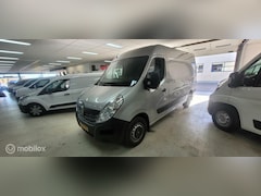 Renault Master - bestel T35 2.3 dCi 135 L2H2