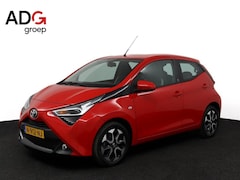 Toyota Aygo - 1.0 VVT-i x-play | Airco | Lichtmetalen velgen | Bluetooth | Achteruitrijcamera |