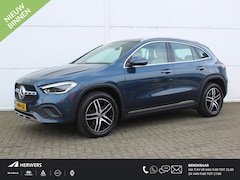 Mercedes-Benz GLA-Klasse - 200 Business Solution Luxury AUTOMAAT / Lederen Bekleding / Matrix LED / Stoelverwarming V