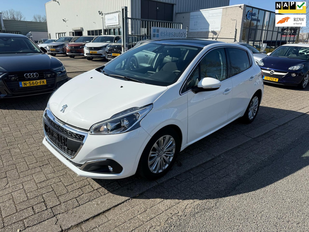 Peugeot 208 - 1.2 PureTech Allure 1.2 PureTech Allure, Panodak, Navi, 12mnd Garantie - AutoWereld.nl