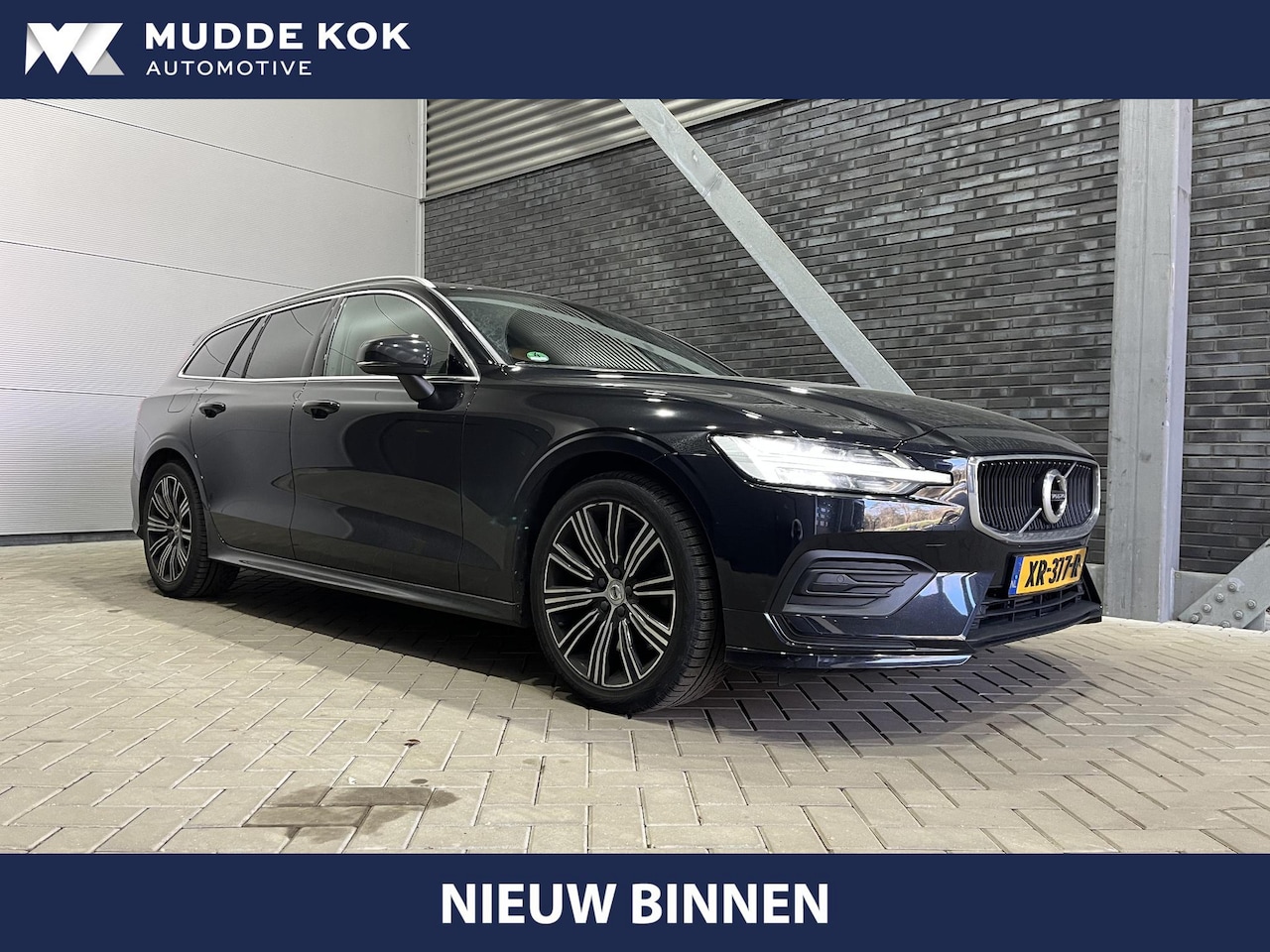 Volvo V60 - T5 Momentum | Trekhaak | Leder | Keyless | Stoelverwarming | Apple Carplay - AutoWereld.nl