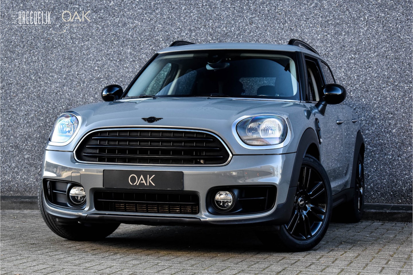 MINI Countryman - Mini 1.5 One Chili Aut. | Navigatie | Carplay | Stoelverwarming | 18"LM | PDC | Moonwalk G - AutoWereld.nl