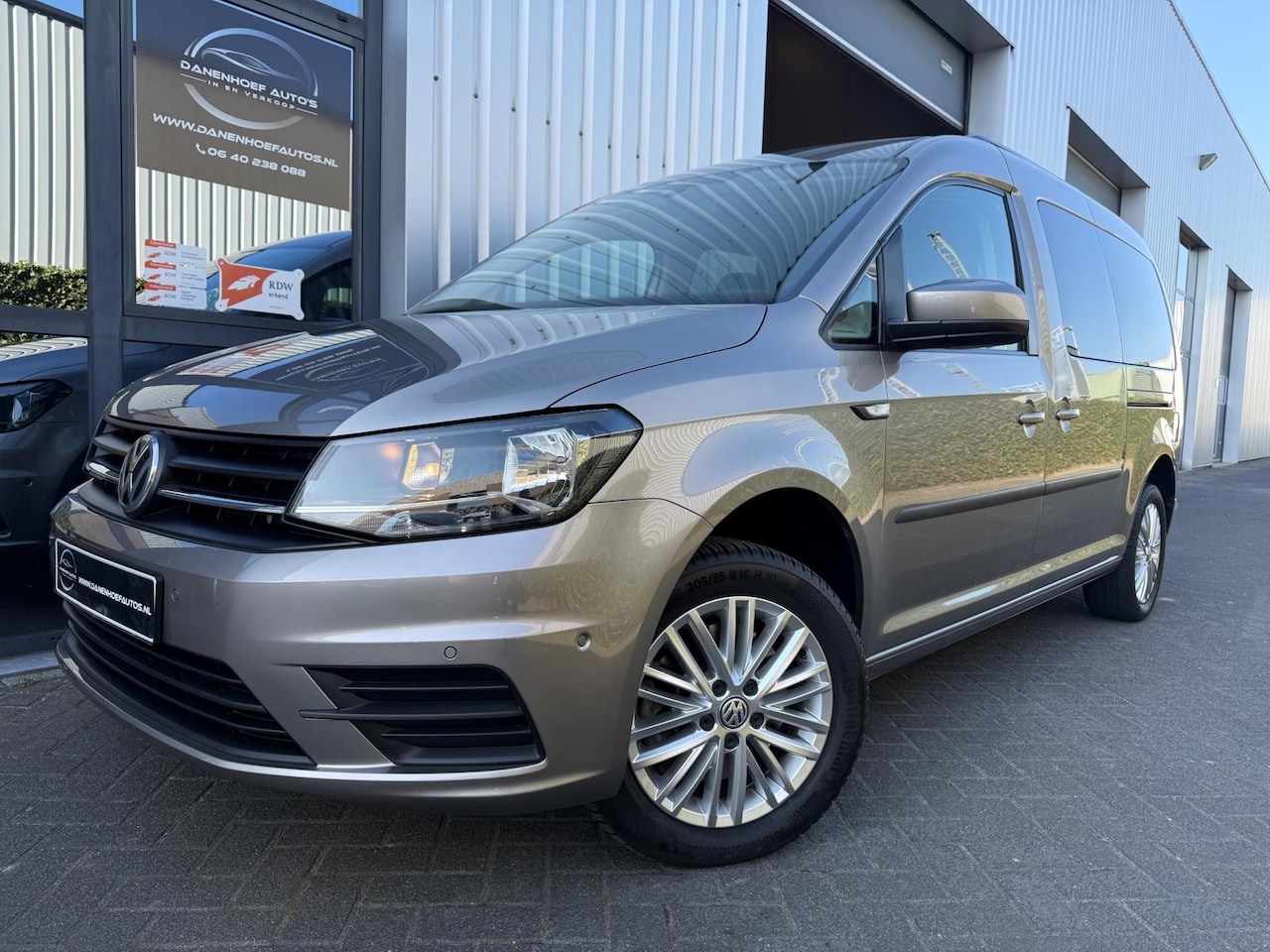 Volkswagen Caddy Maxi - 1.4 TSI benzine automaat 7 pers - AutoWereld.nl