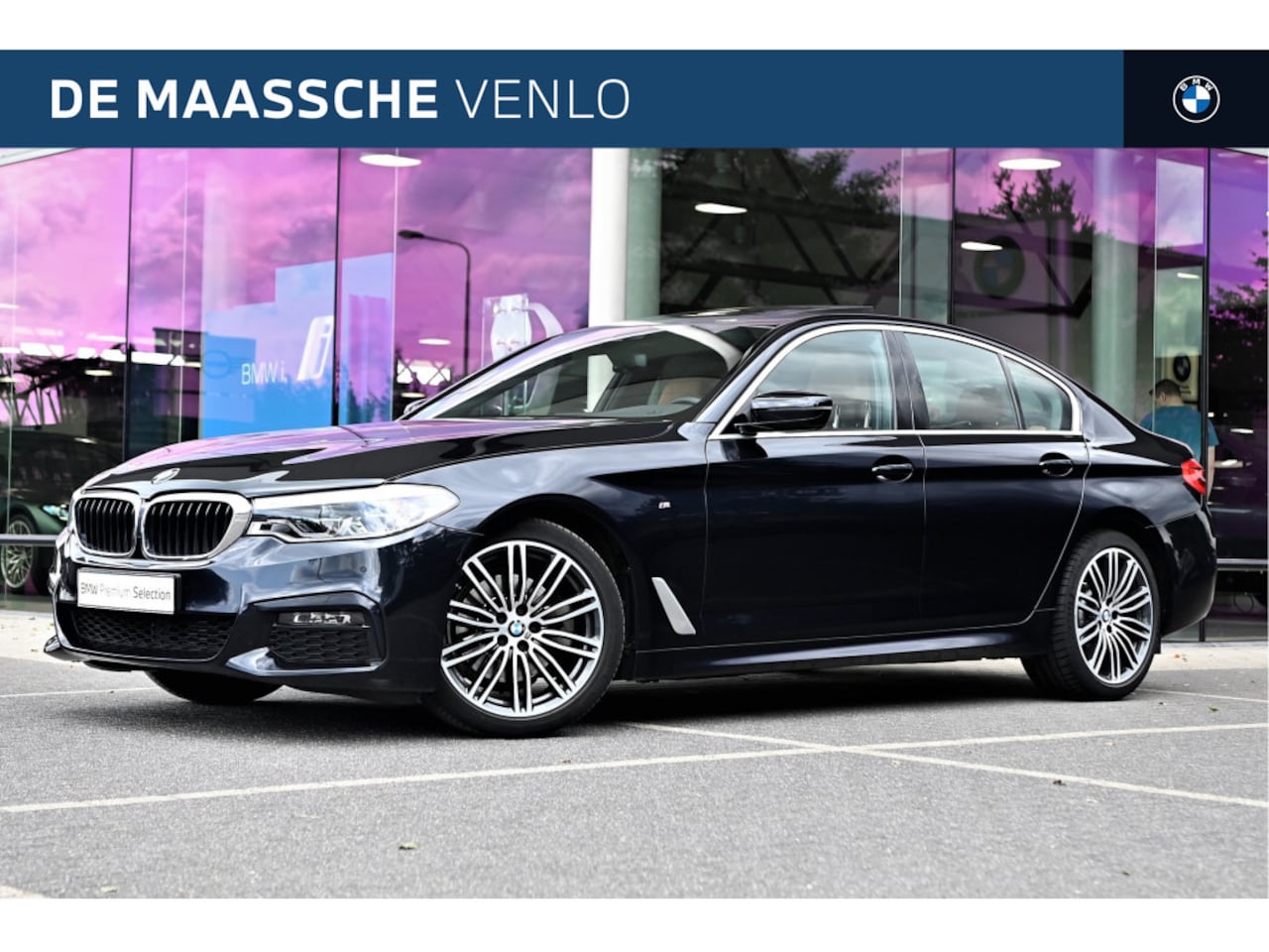 BMW 5-serie - 520i High Executive M-sport Automaat / Schuif-kanteldak / Adaptieve LED / M Sportonderstel - AutoWereld.nl