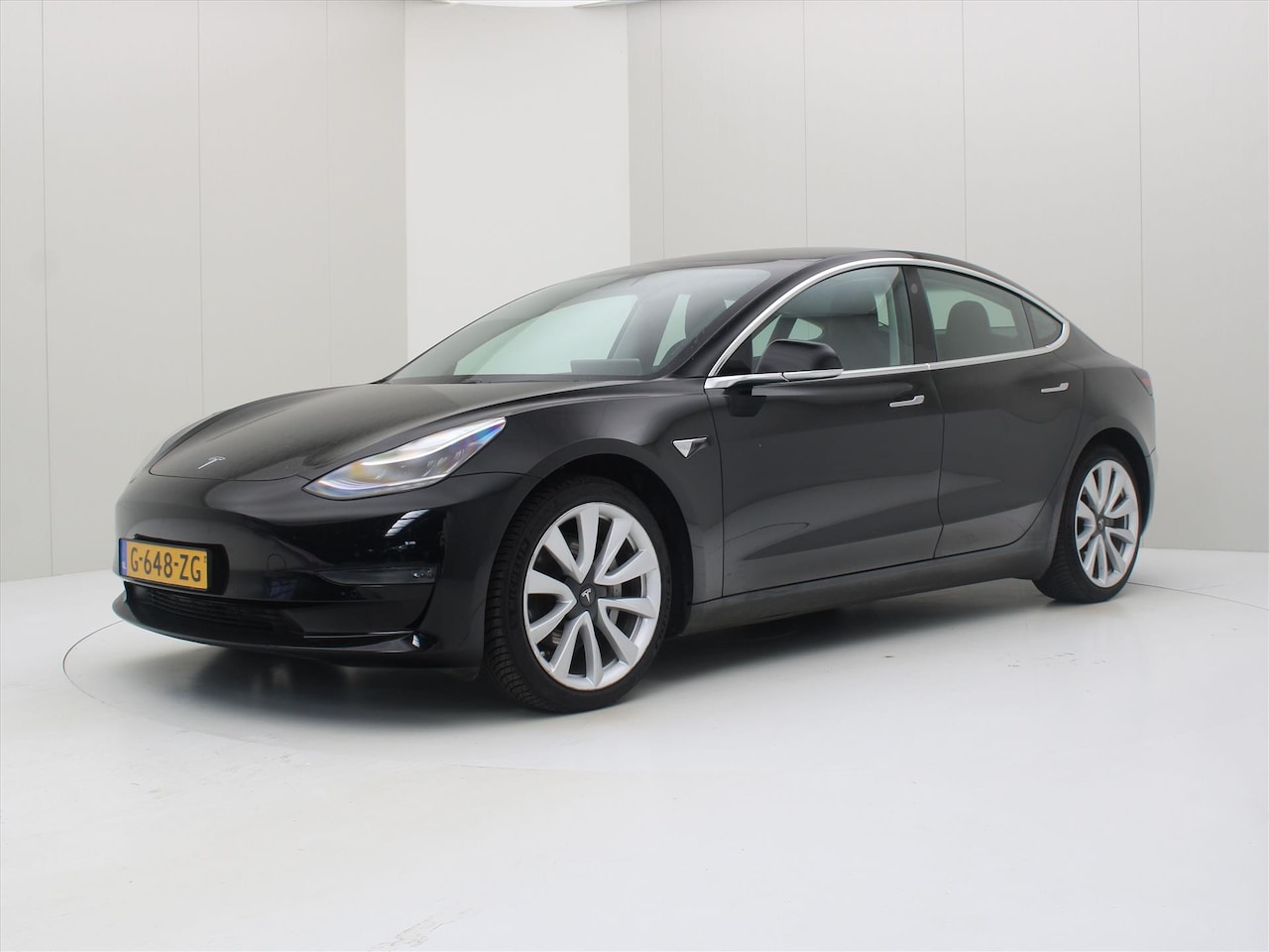 Tesla Model 3 - Long-Range AWD 351pk 75 kWh [ AUTOPILOT+19" LMV+PREMIUM AUDIO ] - AutoWereld.nl