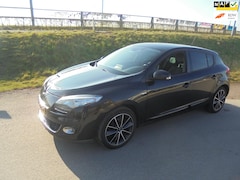 Renault Mégane - Megane 1.2 TCE Bose benzine 5 deurs airco lmv EXPORT PRIJS