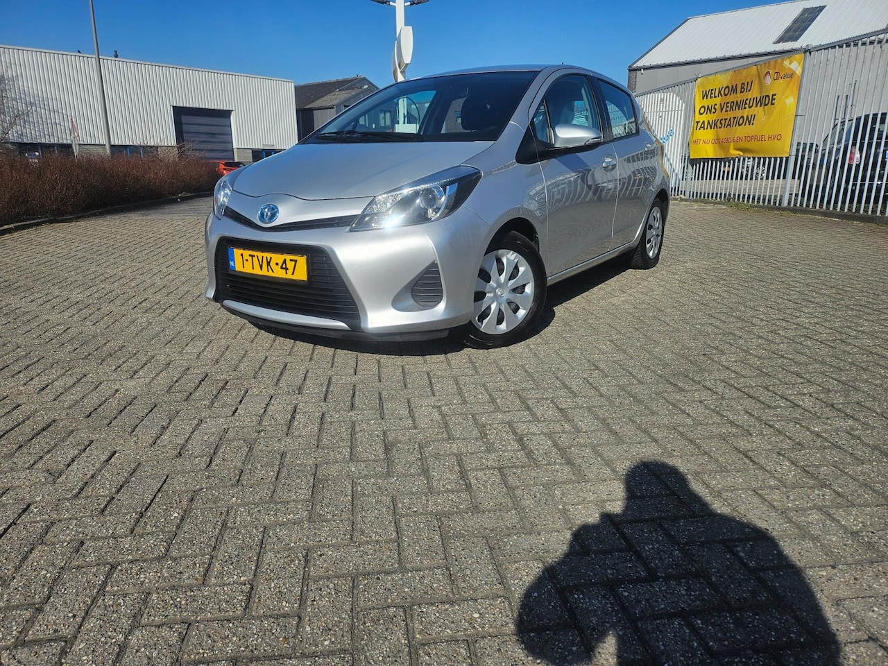 Toyota Yaris - 1.5 Full Hybrid Aspiration#Nap#Camera#Lagekm - AutoWereld.nl