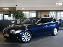 BMW 3-serie Touring - 320i Upgrade Edition Navi Cruise PDC Leder Xenon