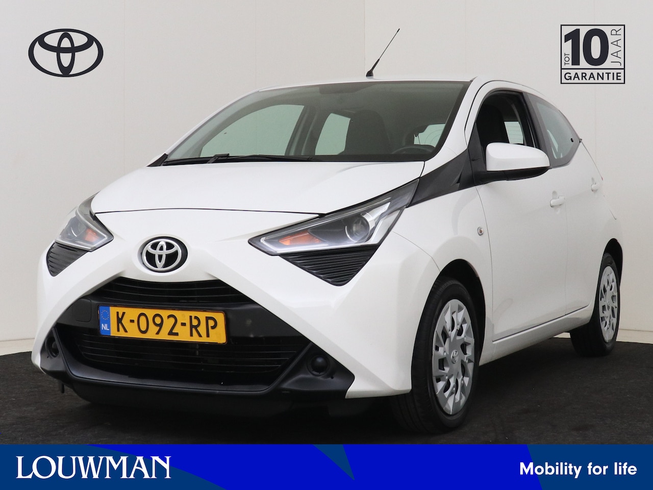 Toyota Aygo - 1.0 VVT-i x-play I Apple Carplay/Android Auto I Airco I 5 Deurs I Zuinig I USB I 1e Eigena - AutoWereld.nl