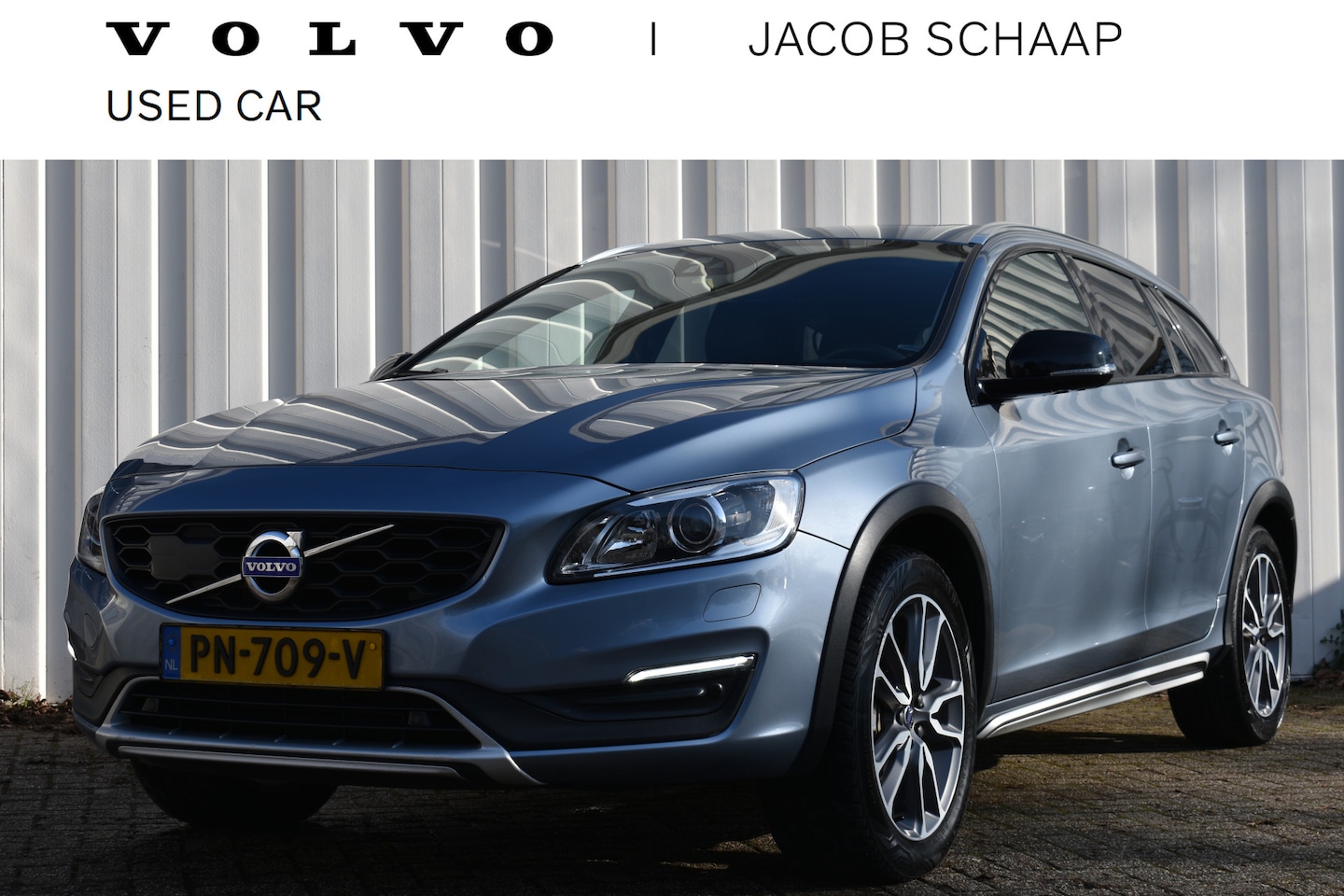 Volvo V60 Cross Country - 2.0 T5 Polar+ | Trekhaak | Pano dak | Blis | Stoel met geheugen | Herman/kardon | - AutoWereld.nl