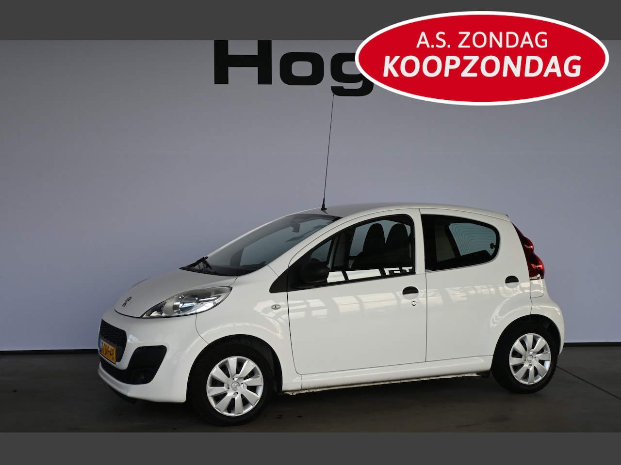 Peugeot 107 - 1.0 Access Accent Airco Elektrisch 1e Eigenaar! Pakket Dealer Onderhouden! Inruil Mogelijk - AutoWereld.nl