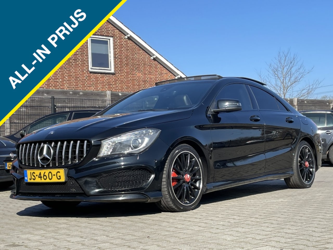 Mercedes-Benz CLA-Klasse - 6PDC NAVI PANO LEER CRUISE AMG 180 Ambition - AutoWereld.nl