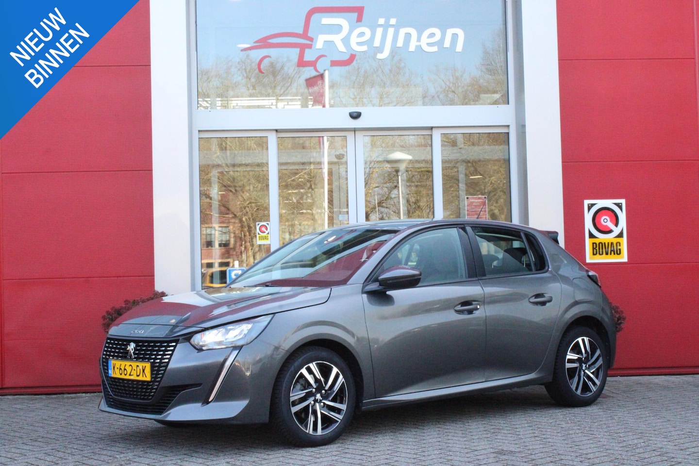 Peugeot 208 - 1.2 100PK AUTOMAAT ALLURE PACK | NAVIGATIE | 3-D INSTRUMENTENPANEEL | PARKEER SENSOREN | L - AutoWereld.nl