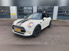 MINI Cabrio - 1.5 135PK Cooper Salt Automaat | Navigatie | Stoelverwarming | Climate control | Cruise Co