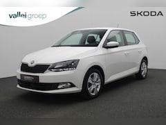 Skoda Fabia - 1.0 TSI 95 pk Style | Stoelverwarming | Parkeersensoren achter | Cruise Control | Keyless